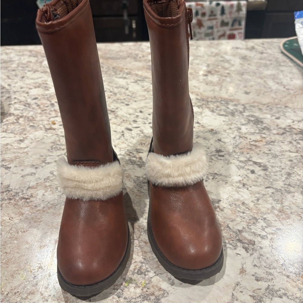 Size 10 Toddler girls brown Faux Fur Trim Boots